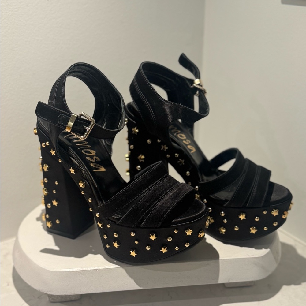 Black and Gold Platform Heels - Picture 1 of 10